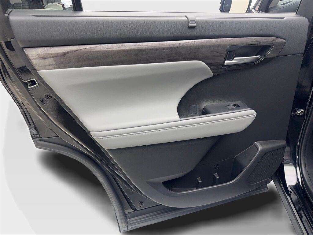 2023 Toyota Highlander Platinum Irving TX