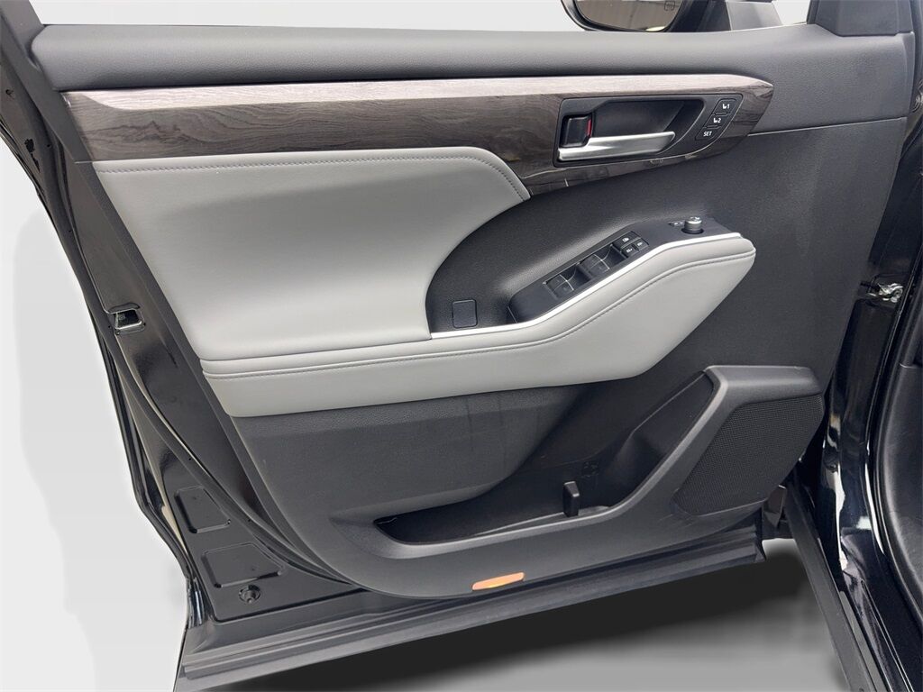 2023 Toyota Highlander Platinum Irving TX