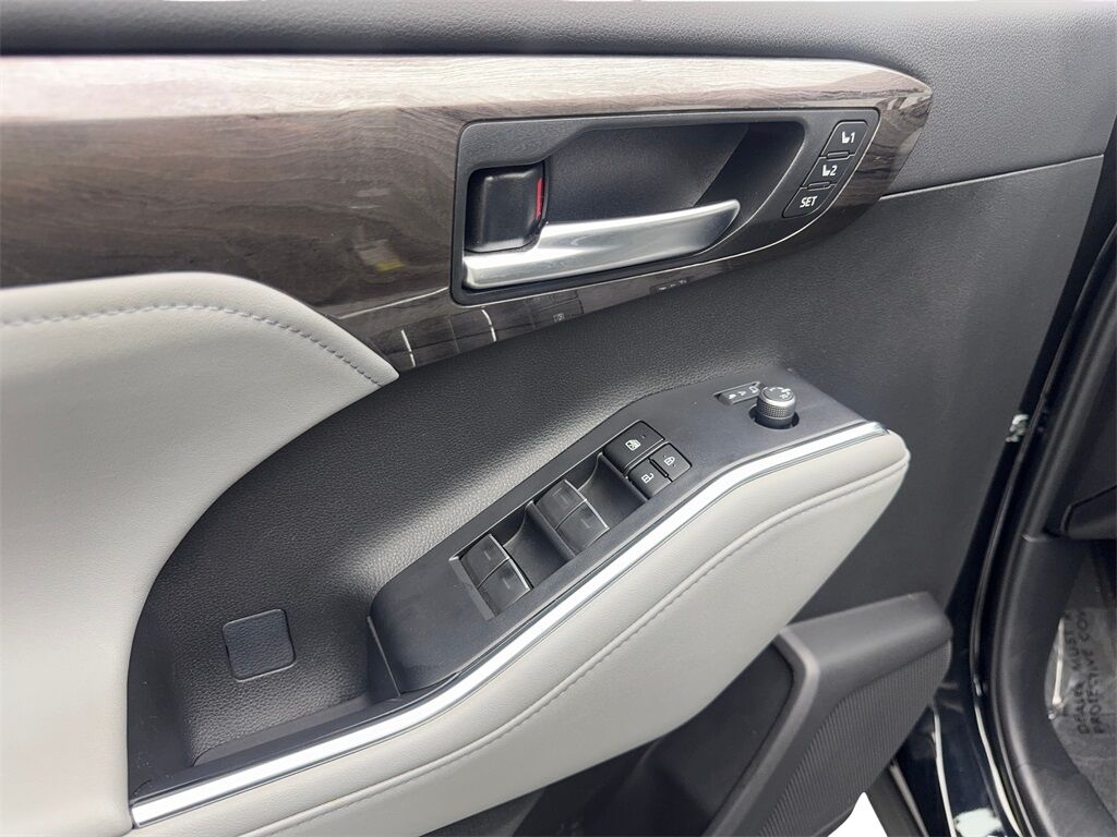 2023 Toyota Highlander Platinum Irving TX