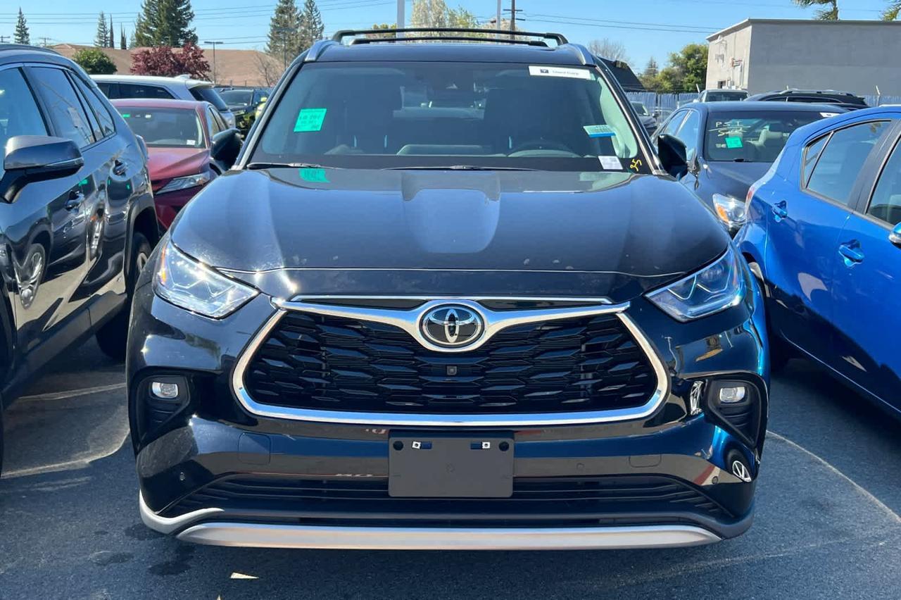 2023 Toyota Highlander Platinum Roseville CA