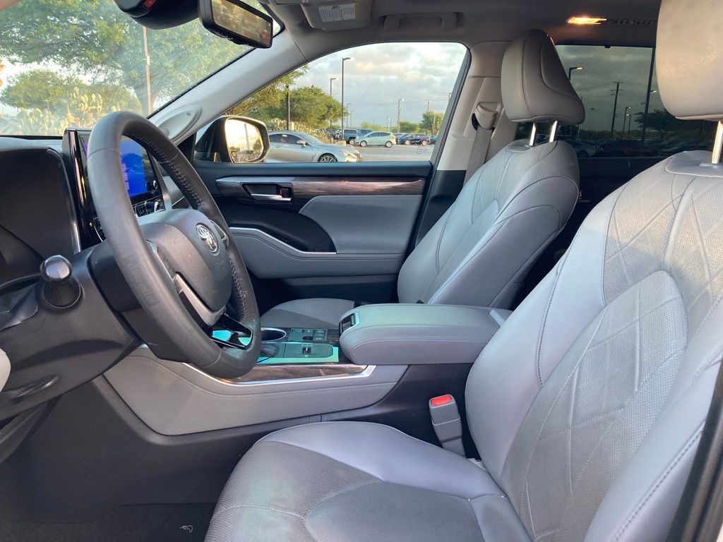 2023 Toyota Highlander Platinum San Antonio TX