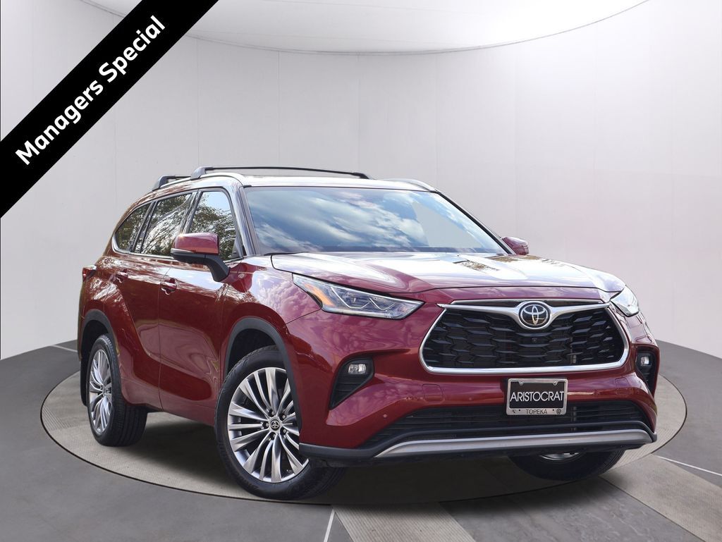 2023 Toyota Highlander Platinum