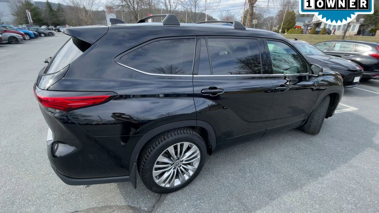 2023 Toyota Highlander Platinum White River Junction VT