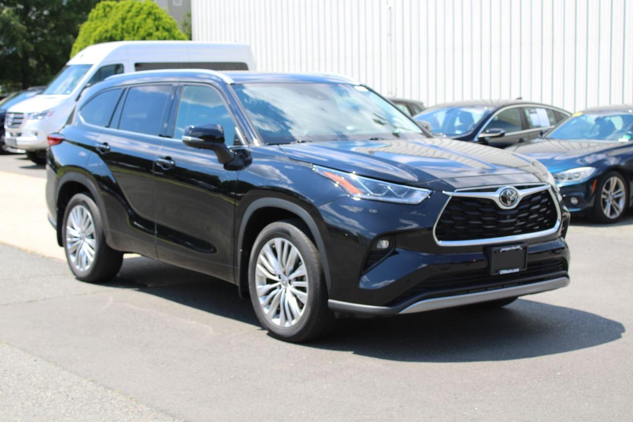 2023 Toyota Highlander Platinum