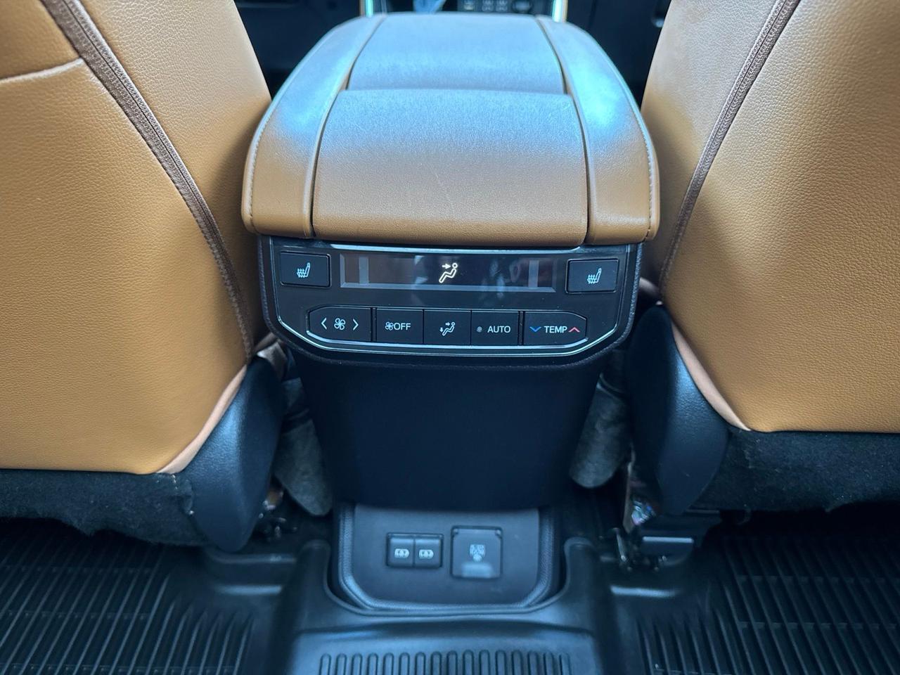 2023 Toyota Highlander Platinum Warrenton VA