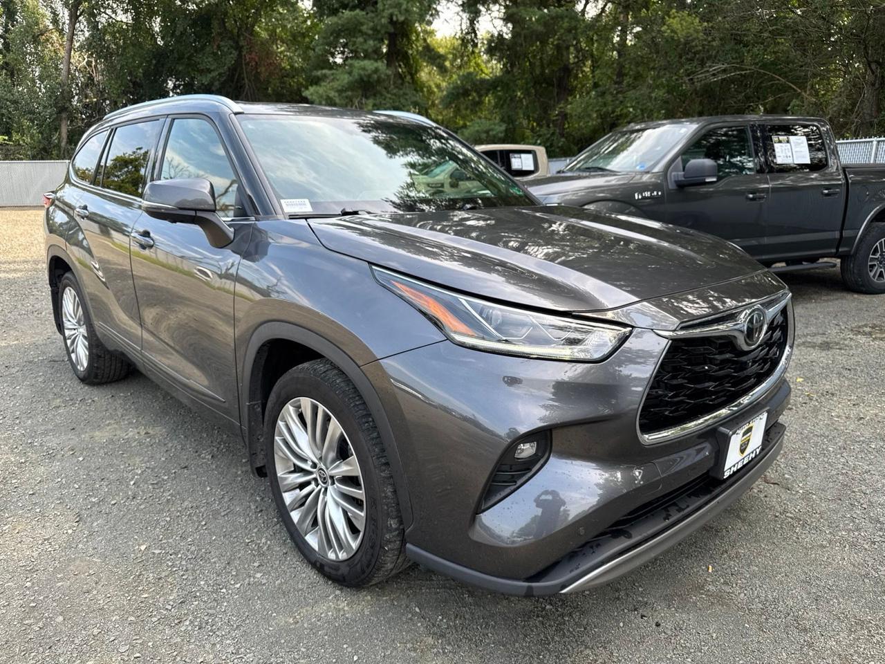 2023 Toyota Highlander Platinum