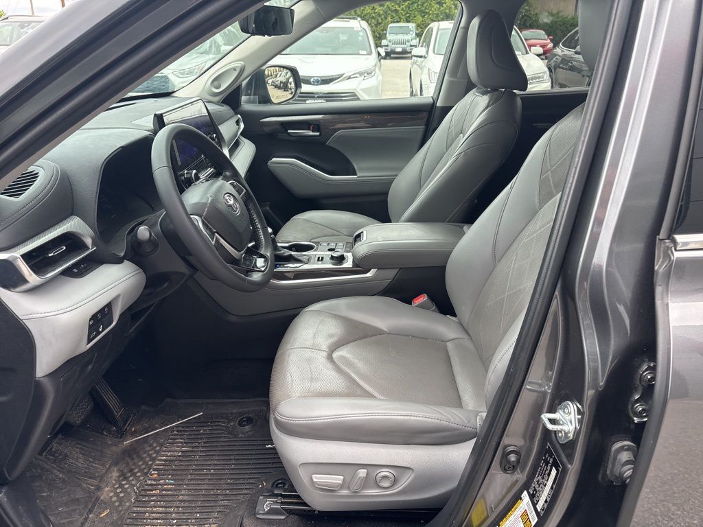 2023 Toyota Highlander Platinum Cockeysville MD