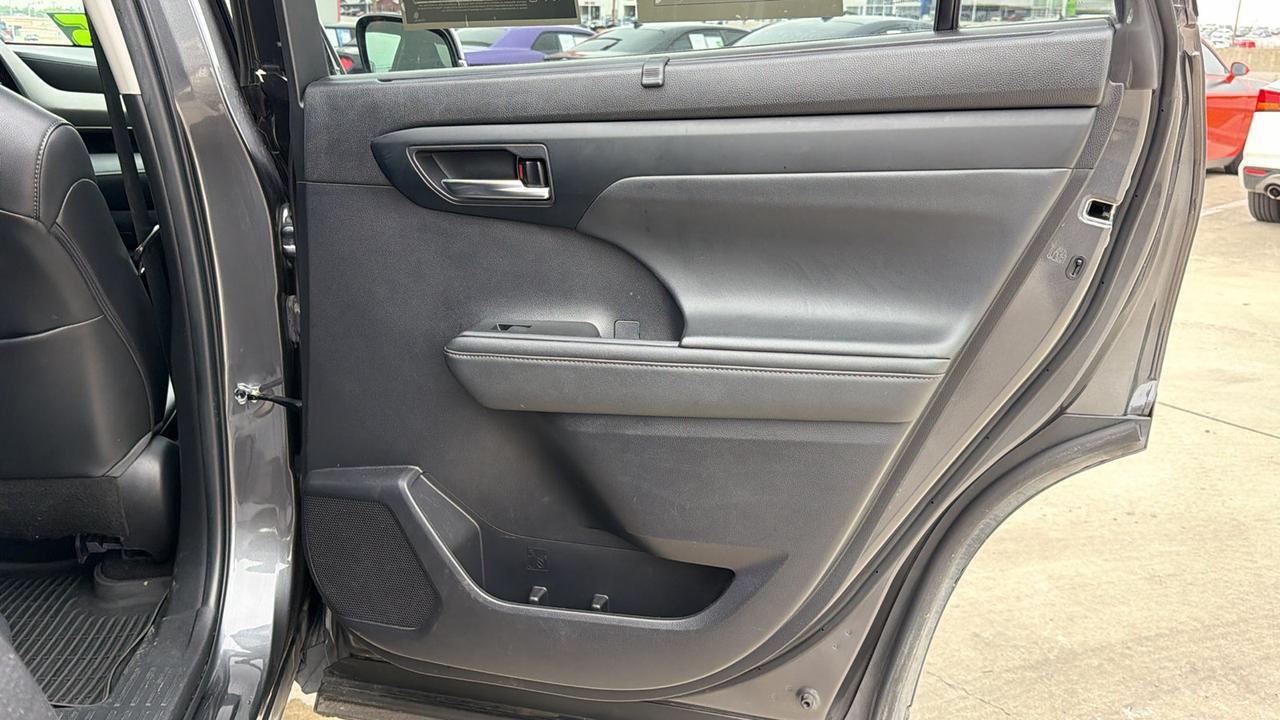2023 Toyota Highlander XL New Braunfels TX