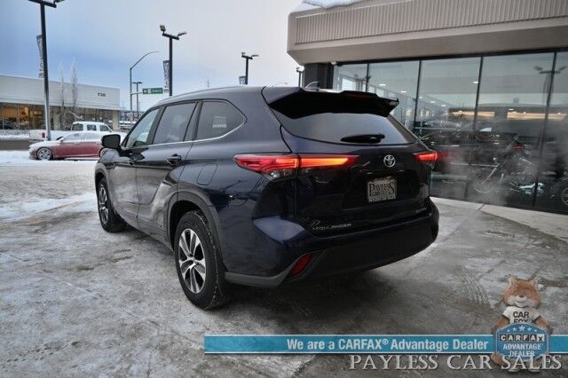 2023 Toyota Highlander XLE / AWD / Auto Start / Power & Heated Leather Seats / Sunroof / Adaptive Cruise Control / Lane Watch & Blind Spot Alert / Apple CarPlay & Android Auto / Back Up Camera / 3rd Row / Rear Captain Chairs / 1-Owner Wasilla AK