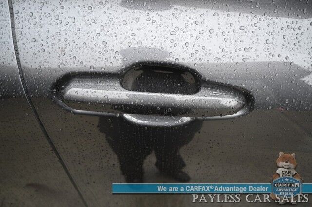 2023 Toyota Highlander XLE / AWD / Power & Heated Leather Seats / Sunroof / Adaptive Cruise Control / Lane Watch & Blind Spot Alert / Apple CarPlay & Android Auto / Back Up Cam / 3rd Row / Rear Captain Chairs / Seats 7 / 1-Owner Wasilla AK