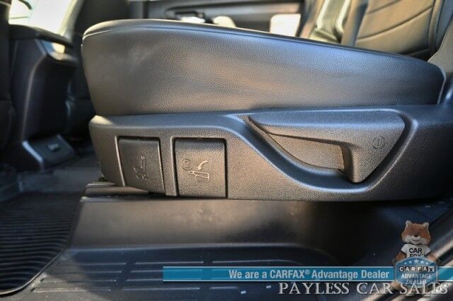 2023 Toyota Highlander XLE / AWD / Power & Heated Leather Seats / Sunroof / Adaptive Cruise Control / Lane Watch & Blind Spot Alert / Apple CarPlay & Android Auto / Back Up Cam / 3rd Row / Rear Captain Chairs / Seats 7 / 1-Owner Wasilla AK