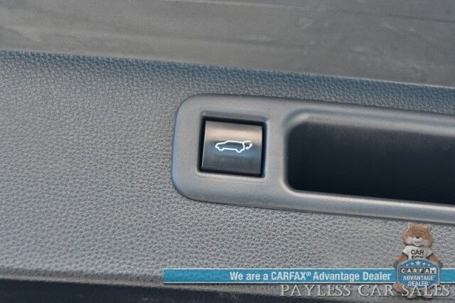 2023 Toyota Highlander XLE / AWD / Power & Heated Leather Seats / Sunroof / Adaptive Cruise Control / Lane Watch & Blind Spot Alert / Apple CarPlay & Android Auto / Back Up Cam / 3rd Row / Rear Captain Chairs / Seats 7 / 1-Owner Wasilla AK