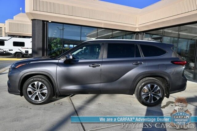 2023 Toyota Highlander XLE / AWD / Power & Heated Leather Seats / Sunroof / Adaptive Cruise Control / Lane Watch & Blind Spot Alert / Apple CarPlay & Android Auto / Back Up Cam / 3rd Row / Rear Captain Chairs / Seats 7 / 1-Owner Wasilla AK