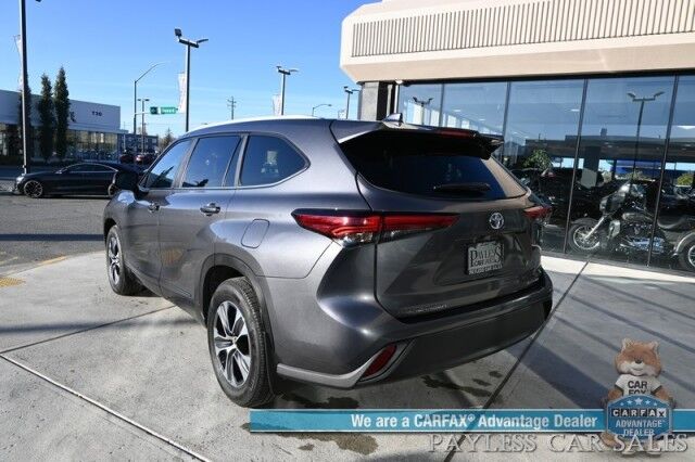 2023 Toyota Highlander XLE / AWD / Power & Heated Leather Seats / Sunroof / Adaptive Cruise Control / Lane Watch & Blind Spot Alert / Apple CarPlay & Android Auto / Back Up Cam / 3rd Row / Rear Captain Chairs / Seats 7 / 1-Owner Wasilla AK