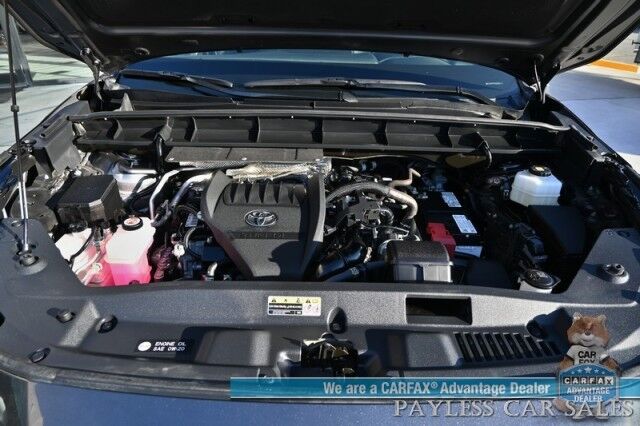 2023 Toyota Highlander XLE / AWD / Power & Heated Leather Seats / Sunroof / Adaptive Cruise Control / Lane Watch & Blind Spot Alert / Apple CarPlay & Android Auto / Back Up Cam / 3rd Row / Rear Captain Chairs / Seats 7 / 1-Owner Wasilla AK