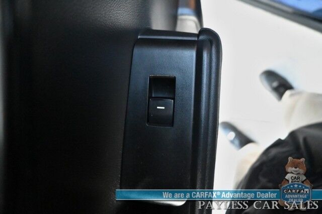 2023 Toyota Highlander XLE / AWD / Power & Heated Leather Seats / Sunroof / Adaptive Cruise Control / Lane Watch & Blind Spot Alert / Apple CarPlay & Android Auto / Back Up Cam / 3rd Row / Rear Captain Chairs / Seats 7 / 1-Owner Anchorage AK