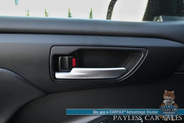 2023 Toyota Highlander XLE / AWD / Power & Heated Leather Seats / Sunroof / Adaptive Cruise Control / Lane Watch & Blind Spot Alert / Apple CarPlay & Android Auto / Back Up Cam / 3rd Row / Rear Captain Chairs / Seats 7 / 1-Owner Anchorage AK