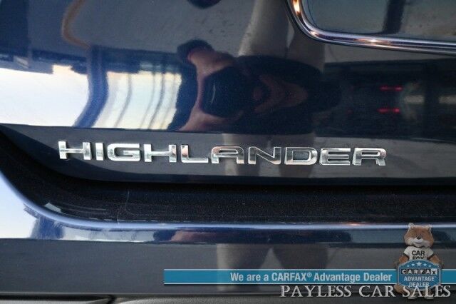 2023 Toyota Highlander XLE / AWD / Power & Heated Leather Seats / Sunroof / Adaptive Cruise Control / Lane Watch & Blind Spot Alert / Apple CarPlay & Android Auto / Back Up Cam / 3rd Row / Rear Captain Chairs / Seats 7 / 1-Owner Anchorage AK