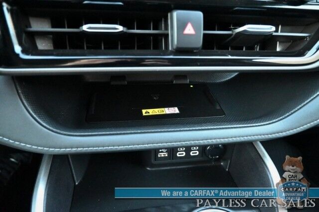 2023 Toyota Highlander XLE / AWD / Power & Heated Leather Seats / Sunroof / Adaptive Cruise Control / Lane Watch & Blind Spot Alert / Apple CarPlay & Android Auto / Back Up Cam / 3rd Row / Rear Captain Chairs / Seats 7 / 1-Owner Wasilla AK