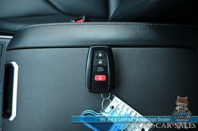 2023 Toyota Highlander XLE / AWD / Power & Heated Leather Seats / Sunroof / Adaptive Cruise Control / Lane Watch & Blind Spot Alert / Apple CarPlay & Android Auto / Back Up Cam / 3rd Row / Rear Captain Chairs / Seats 7 / 1-Owner Anchorage AK