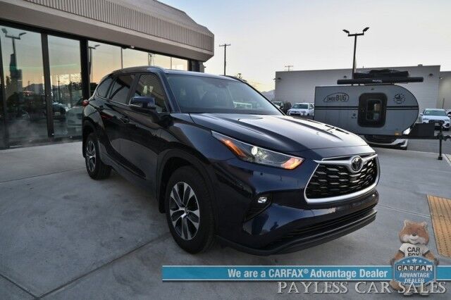 2023 Toyota Highlander XLE / AWD / Power & Heated Leather Seats / Sunroof / Adaptive Cruise Control / Lane Watch & Blind Spot Alert / Apple CarPlay & Android Auto / Back Up Cam / 3rd Row / Rear Captain Chairs / Seats 7 / 1-Owner Wasilla AK