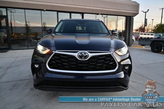 2023 Toyota Highlander XLE / AWD / Power & Heated Leather Seats / Sunroof / Adaptive Cruise Control / Lane Watch & Blind Spot Alert / Apple CarPlay & Android Auto / Back Up Cam / 3rd Row / Rear Captain Chairs / Seats 7 / 1-Owner Anchorage AK