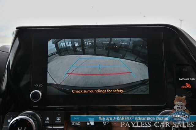 2023 Toyota Highlander XLE / AWD / Power & Heated Leather Seats / Sunroof / Adaptive Cruise / Lane Departure & Blind Spot Alert / Apple CarPlay & Android Auto / Backup Camera / Rear Captain Chairs / 3rd Row / Seats 7 / 1-Owner Anchorage AK