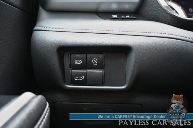 2023 Toyota Highlander XLE / AWD / Power & Heated Leather Seats / Sunroof / Adaptive Cruise / Lane Departure & Blind Spot Alert / Apple CarPlay & Android Auto / Backup Camera / Rear Captain Chairs / 3rd Row / Seats 7 / 1-Owner Anchorage AK
