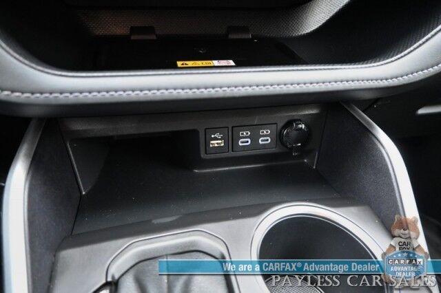 2023 Toyota Highlander XLE / AWD / Power & Heated Leather Seats / Sunroof / Adaptive Cruise / Lane Departure & Blind Spot Alert / Apple CarPlay & Android Auto / Backup Camera / Rear Captain Chairs / 3rd Row / Seats 7 / 1-Owner Anchorage AK
