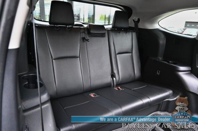 2023 Toyota Highlander XLE / AWD / Power & Heated Leather Seats / Sunroof / Adaptive Cruise / Lane Departure & Blind Spot Alert / Apple CarPlay & Android Auto / Backup Camera / Rear Captain Chairs / 3rd Row / Seats 7 / 1-Owner Anchorage AK
