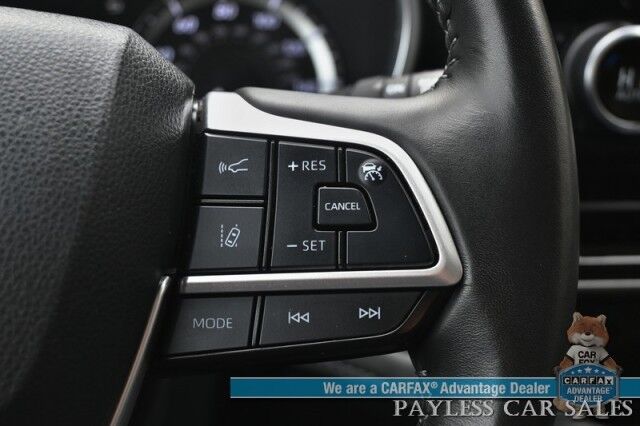 2023 Toyota Highlander XLE / AWD / Power & Heated Leather Seats / Sunroof / Adaptive Cruise / Lane Departure & Blind Spot Alert / Apple CarPlay & Android Auto / Backup Camera / Rear Captain Chairs / 3rd Row / Seats 7 / 1-Owner Anchorage AK