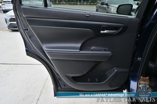 2023 Toyota Highlander XLE / AWD / Power & Heated Leather Seats / Sunroof / Adaptive Cruise / Lane Departure & Blind Spot Alert / Apple CarPlay & Android Auto / Backup Camera / Rear Captain Chairs / 3rd Row / Seats 7 / 1-Owner Anchorage AK