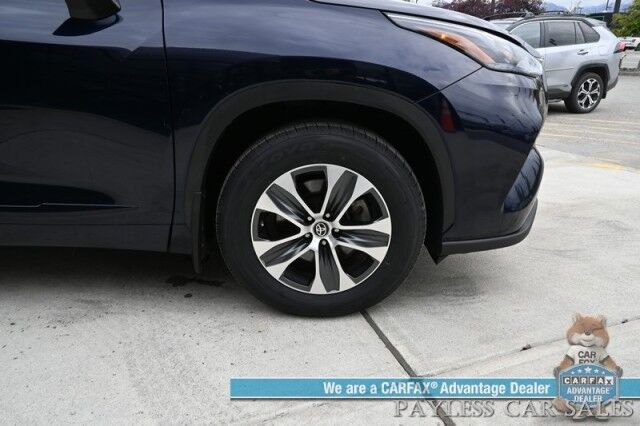 2023 Toyota Highlander XLE / AWD / Power & Heated Leather Seats / Sunroof / Adaptive Cruise / Lane Departure & Blind Spot Alert / Apple CarPlay & Android Auto / Backup Camera / Rear Captain Chairs / 3rd Row / Seats 7 / 1-Owner Anchorage AK