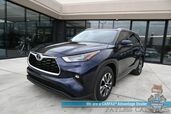 2023 Toyota Highlander XLE / AWD / Power & Heated Leather Seats / Sunroof / Adaptive Cruise / Lane Departure & Blind Spot Alert / Apple CarPlay & Android Auto / Backup Camera / Rear Captain Chairs / 3rd Row / Seats 7 / 1-Owner