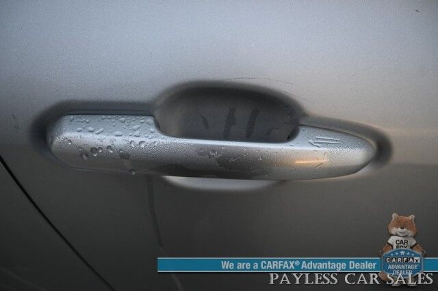 2023 Toyota Highlander XLE / AWD / Power & Heated Leather Seats / Sunroof / Adaptive Cruise / Lane Departure & Blind Spot Alert / Apple CarPlay & Android Auto / Backup Camera / Rear Captain Chairs / 3rd Row / Seats 7 / 1-Owner Anchorage AK