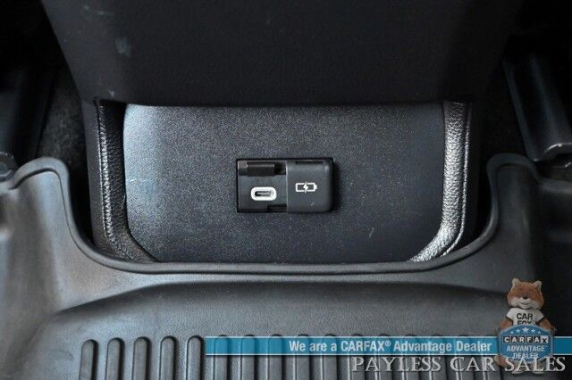 2023 Toyota Highlander XLE / AWD / Power & Heated Leather Seats / Sunroof / Adaptive Cruise / Lane Departure & Blind Spot Alert / Apple CarPlay & Android Auto / Backup Camera / Rear Captain Chairs / 3rd Row / Seats 7 / 1-Owner Anchorage AK