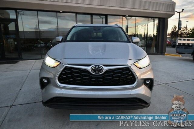 2023 Toyota Highlander XLE / AWD / Power & Heated Leather Seats / Sunroof / Adaptive Cruise / Lane Departure & Blind Spot Alert / Apple CarPlay & Android Auto / Backup Camera / Rear Captain Chairs / 3rd Row / Seats 7 / 1-Owner Anchorage AK