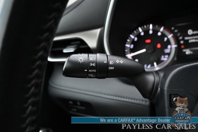 2023 Toyota Highlander XLE / AWD / Power & Heated Leather Seats / Sunroof / Adaptive Cruise / Lane Departure & Blind Spot Alert / Apple CarPlay & Android Auto / Backup Camera / Rear Captain Chairs / 3rd Row / Seats 7 / 1-Owner Anchorage AK