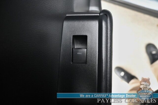 2023 Toyota Highlander XLE / AWD / Power & Heated Leather Seats / Sunroof / Adaptive Cruise / Lane Departure & Blind Spot Alert / Apple CarPlay & Android Auto / Backup Camera / Rear Captain Chairs / 3rd Row / Seats 7 / 1-Owner Anchorage AK