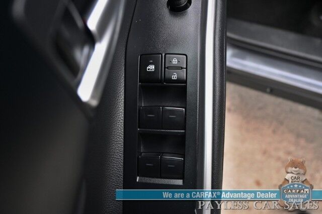2023 Toyota Highlander XLE / AWD / Power & Heated Leather Seats / Sunroof / Adaptive Cruise / Lane Departure & Blind Spot Alert / Apple CarPlay & Android Auto / Backup Camera / Rear Captain Chairs / 3rd Row / Seats 7 / 1-Owner Anchorage AK