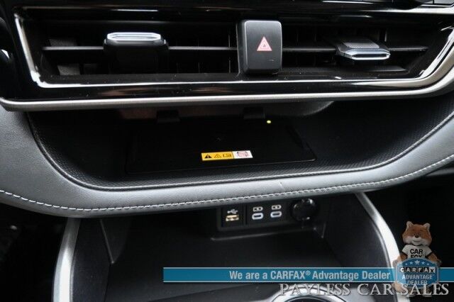 2023 Toyota Highlander XLE / AWD / Power & Heated Leather Seats / Sunroof / Adaptive Cruise / Lane Departure & Blind Spot Alert / Apple CarPlay & Android Auto / Backup Camera / Rear Captain Chairs / 3rd Row / Seats 7 / 1-Owner Anchorage AK