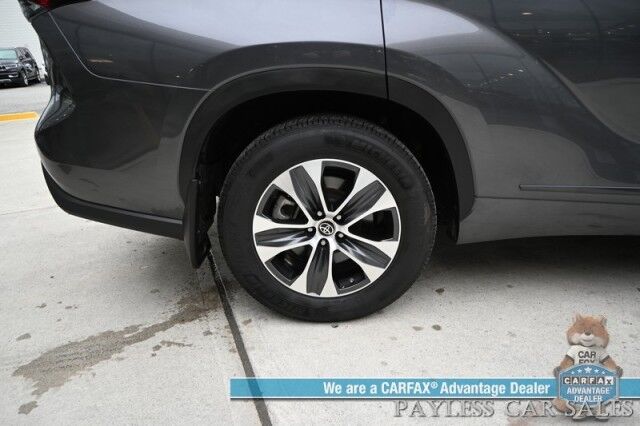 2023 Toyota Highlander XLE / AWD / Power & Heated Leather Seats / Sunroof / Adaptive Cruise / Lane Departure & Blind Spot Alert / Apple CarPlay & Android Auto / Backup Camera / Rear Captain Chairs / 3rd Row / Seats 7 / 1-Owner Anchorage AK