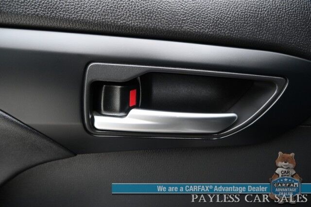2023 Toyota Highlander XLE / AWD / Power & Heated Leather Seats / Sunroof / Adaptive Cruise / Lane Departure & Blind Spot Alert / Apple CarPlay & Android Auto / Backup Camera / Rear Captain Chairs / 3rd Row / Seats 7 / 1-Owner Anchorage AK