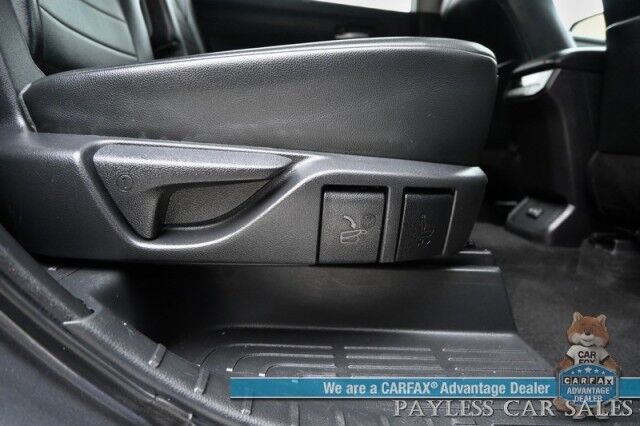 2023 Toyota Highlander XLE / AWD / Power & Heated Leather Seats / Sunroof / Adaptive Cruise / Lane Departure & Blind Spot Alert / Apple CarPlay & Android Auto / Backup Camera / Rear Captain Chairs / 3rd Row / Seats 7 / 1-Owner Anchorage AK