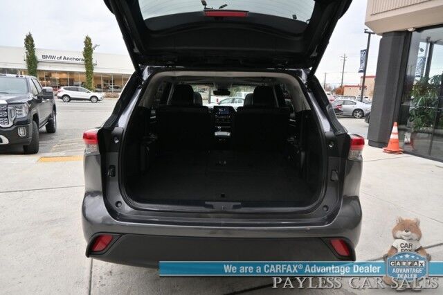 2023 Toyota Highlander XLE / AWD / Power & Heated Leather Seats / Sunroof / Adaptive Cruise / Lane Departure & Blind Spot Alert / Apple CarPlay & Android Auto / Backup Camera / Rear Captain Chairs / 3rd Row / Seats 7 / 1-Owner Anchorage AK