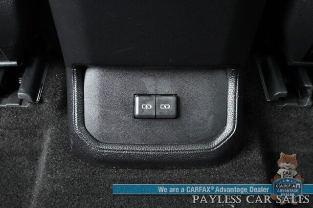 2023 Toyota Highlander XLE / AWD / Power & Heated Leather Seats / Sunroof / Adaptive Cruise / Lane Departure & Blind Spot Alert / Apple CarPlay & Android Auto / Backup Camera / Rear Captain Chairs / 3rd Row / Seats 7 / 1-Owner Anchorage AK