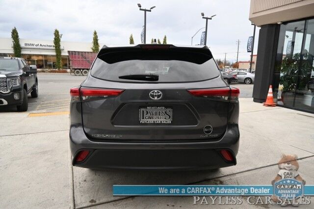 2023 Toyota Highlander XLE / AWD / Power & Heated Leather Seats / Sunroof / Adaptive Cruise / Lane Departure & Blind Spot Alert / Apple CarPlay & Android Auto / Backup Camera / Rear Captain Chairs / 3rd Row / Seats 7 / 1-Owner Anchorage AK