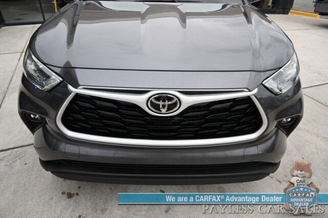2023 Toyota Highlander XLE / AWD / Power & Heated Leather Seats / Sunroof / Adaptive Cruise / Lane Departure & Blind Spot Alert / Apple CarPlay & Android Auto / Backup Camera / Rear Captain Chairs / 3rd Row / Seats 7 / 1-Owner Anchorage AK
