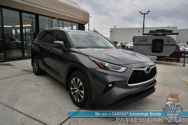 2023 Toyota Highlander XLE / AWD / Power & Heated Leather Seats / Sunroof / Adaptive Cruise / Lane Departure & Blind Spot Alert / Apple CarPlay & Android Auto / Backup Camera / Rear Captain Chairs / 3rd Row / Seats 7 / 1-Owner Anchorage AK