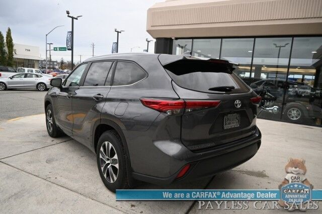 2023 Toyota Highlander XLE / AWD / Power & Heated Leather Seats / Sunroof / Adaptive Cruise / Lane Departure & Blind Spot Alert / Apple CarPlay & Android Auto / Backup Camera / Rear Captain Chairs / 3rd Row / Seats 7 / 1-Owner Anchorage AK